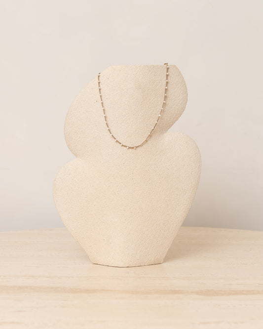PEARL THREAD NECKLACE