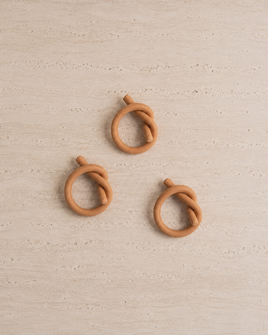 KNOT NAPKIN RING