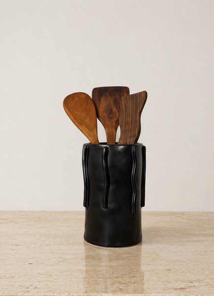 WAVY UTENSIL HOLDER