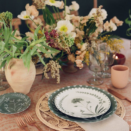 Setting an Elevated Holiday Table - Digital Workshop
